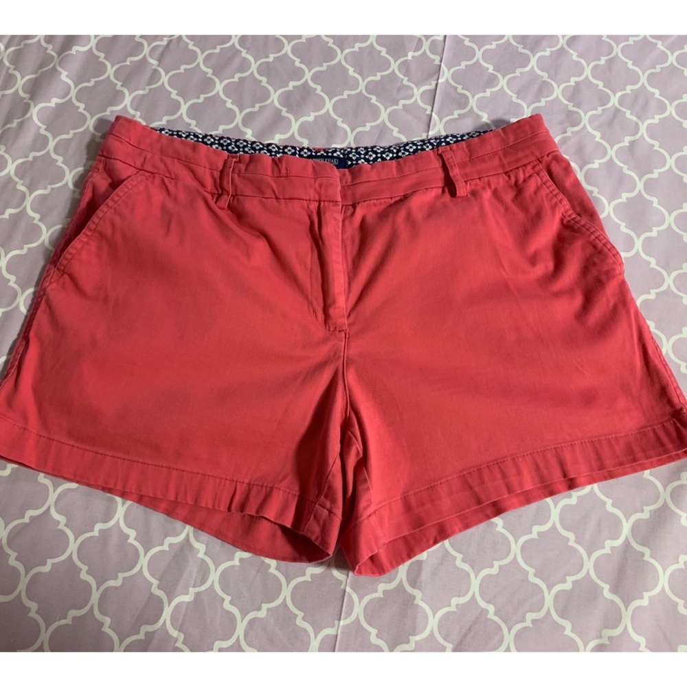 ❌Sold ❌4/$10 British Khaki • Coral • Shorts